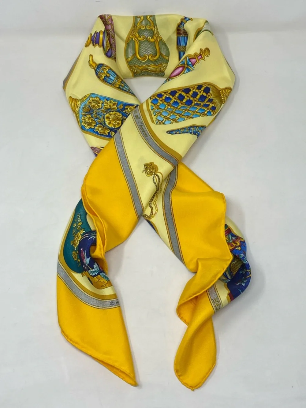 Hermes Vintage Silk Scarf Carre 90 Flacons Catherine Baschet Yellow - Picture 13 of 16